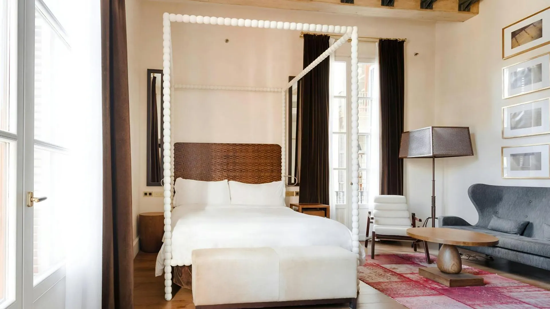 Do Placa Reial Hotel Gothic Quarter, Sonder By Marriott Bonvoy Барселона