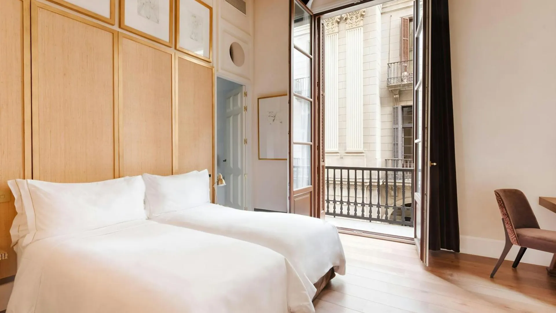 Do Placa Reial Hotel Gothic Quarter, Sonder By Marriott Bonvoy Барселона Испания
