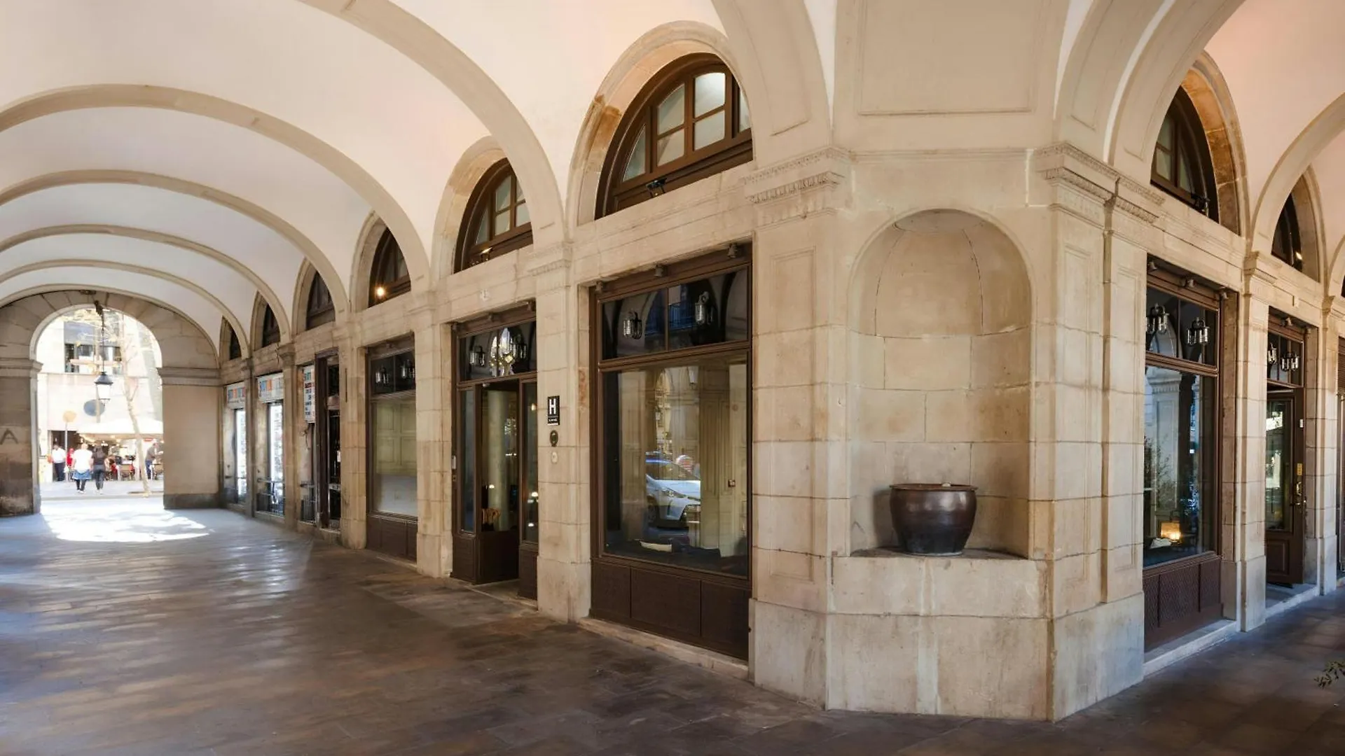 Do Placa Reial Hotel Gothic Quarter, Sonder By Marriott Bonvoy Барселона 5*,  Испания