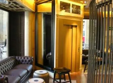 Do Placa Reial Powered By Sonder Barcelona Hotel