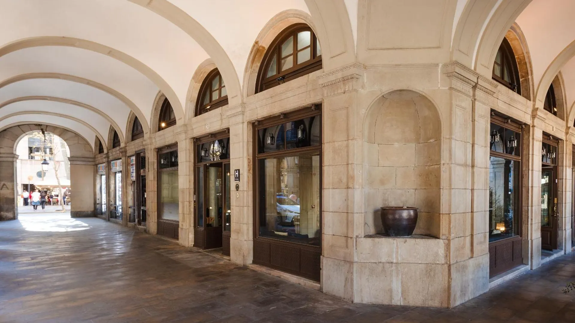 Hotel Do Placa Reial Powered By Sonder Barcelona
