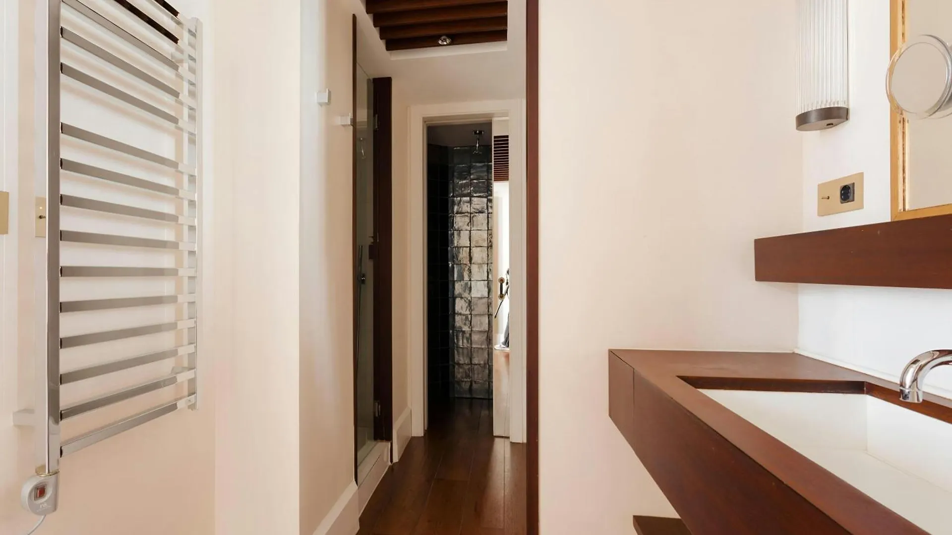 Do Placa Reial Hotel Gothic Quarter, Sonder By Marriott Bonvoy Barcelona 5*,