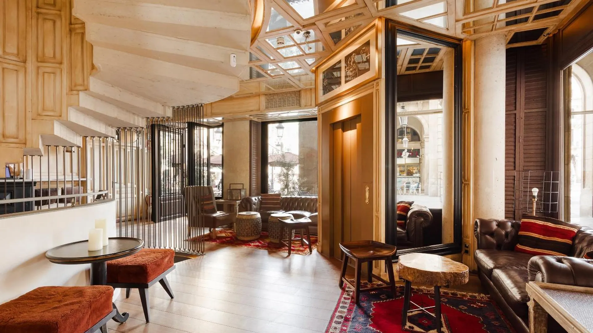 Do Placa Reial Powered By Sonder Barcelona Hotell