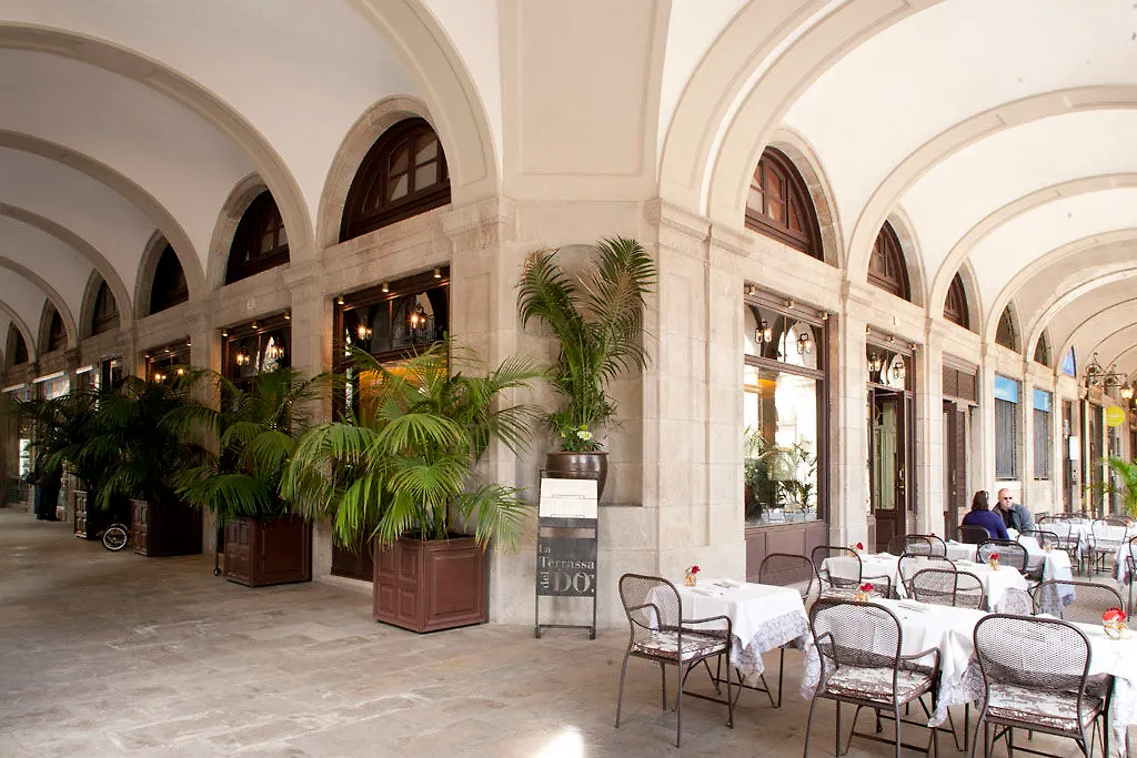 Do Placa Reial Hotel Gothic Quarter, Sonder By Marriott Bonvoy Barcelona 5*,  Spanien